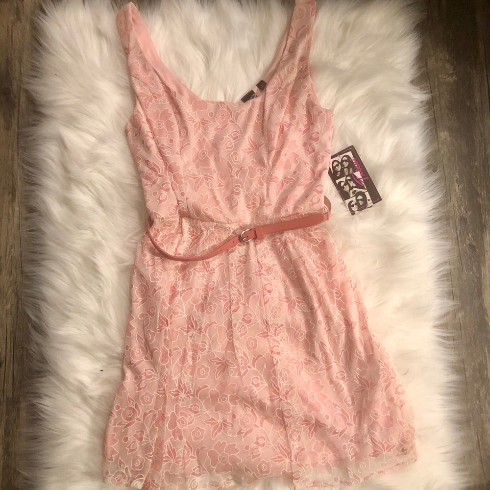 NWT Trixxi dress